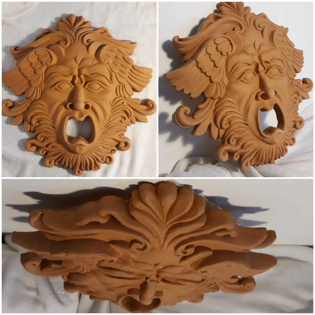 Maschera in Terracotta